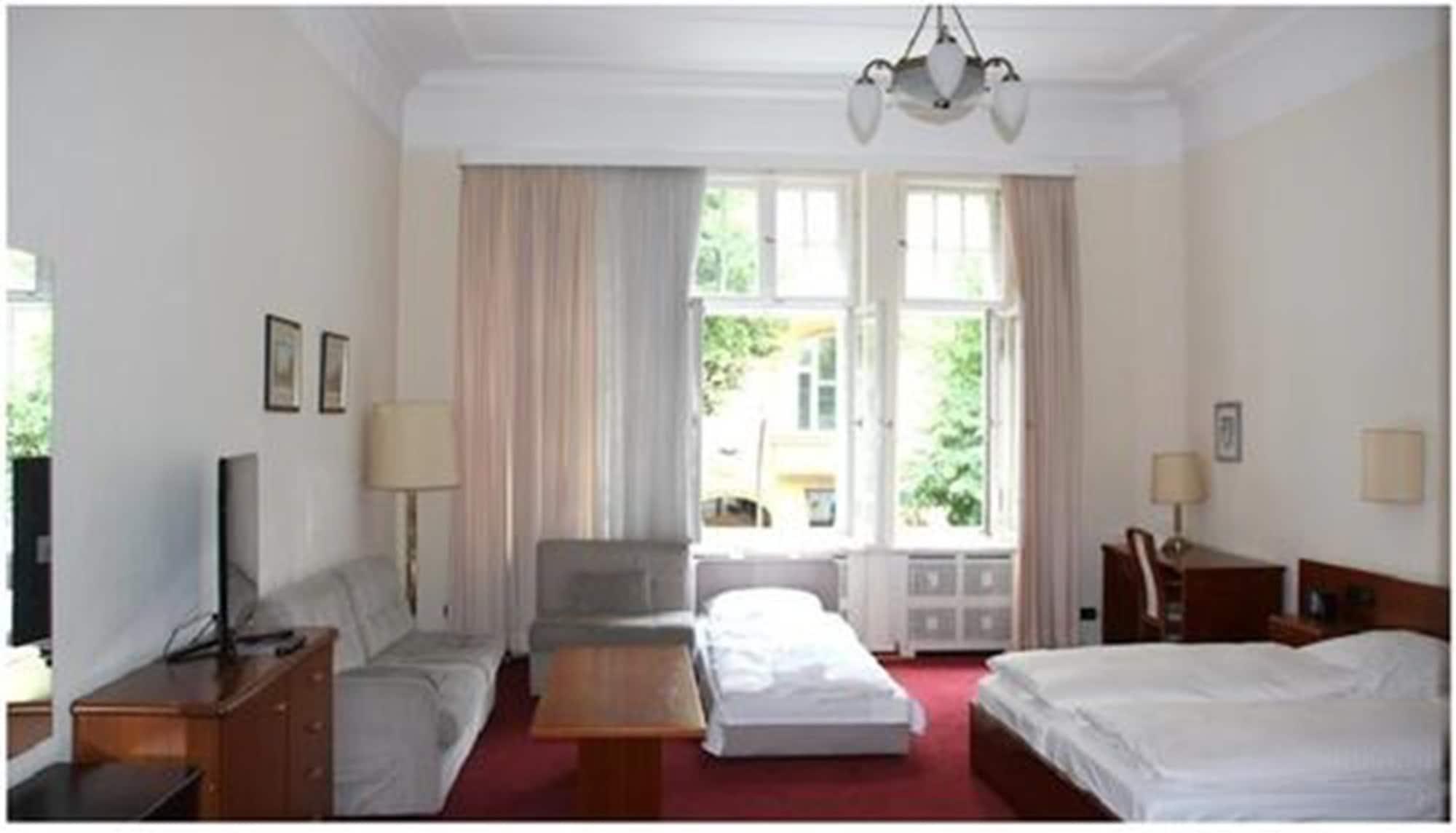 Kurfuerst Am Kurfuerstendamm Berlin Extérieur photo