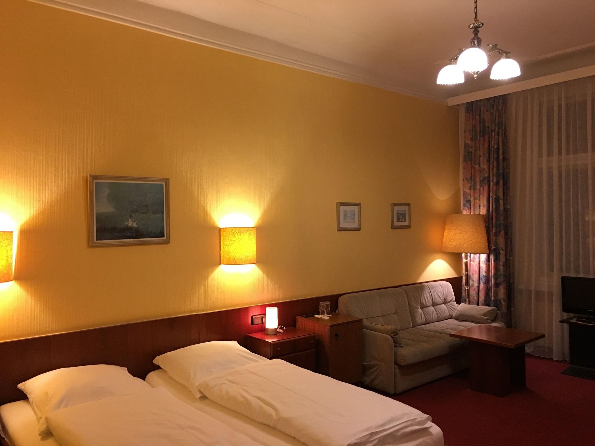Kurfuerst Am Kurfuerstendamm Berlin Extérieur photo
