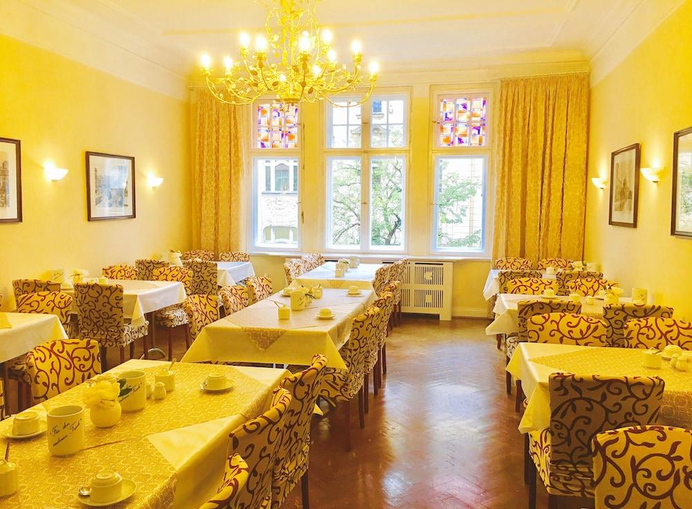 Kurfuerst Am Kurfuerstendamm Berlin Extérieur photo