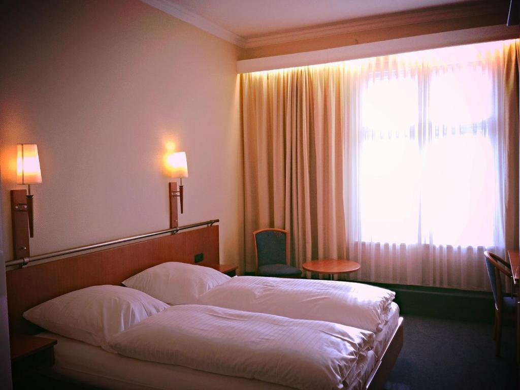 Kurfuerst Am Kurfuerstendamm Berlin Extérieur photo