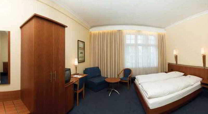 Kurfuerst Am Kurfuerstendamm Berlin Extérieur photo
