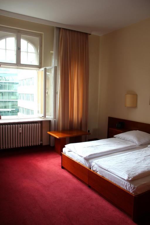 Kurfuerst Am Kurfuerstendamm Berlin Chambre photo